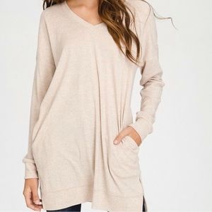 Long sleeve tunic with pockets!